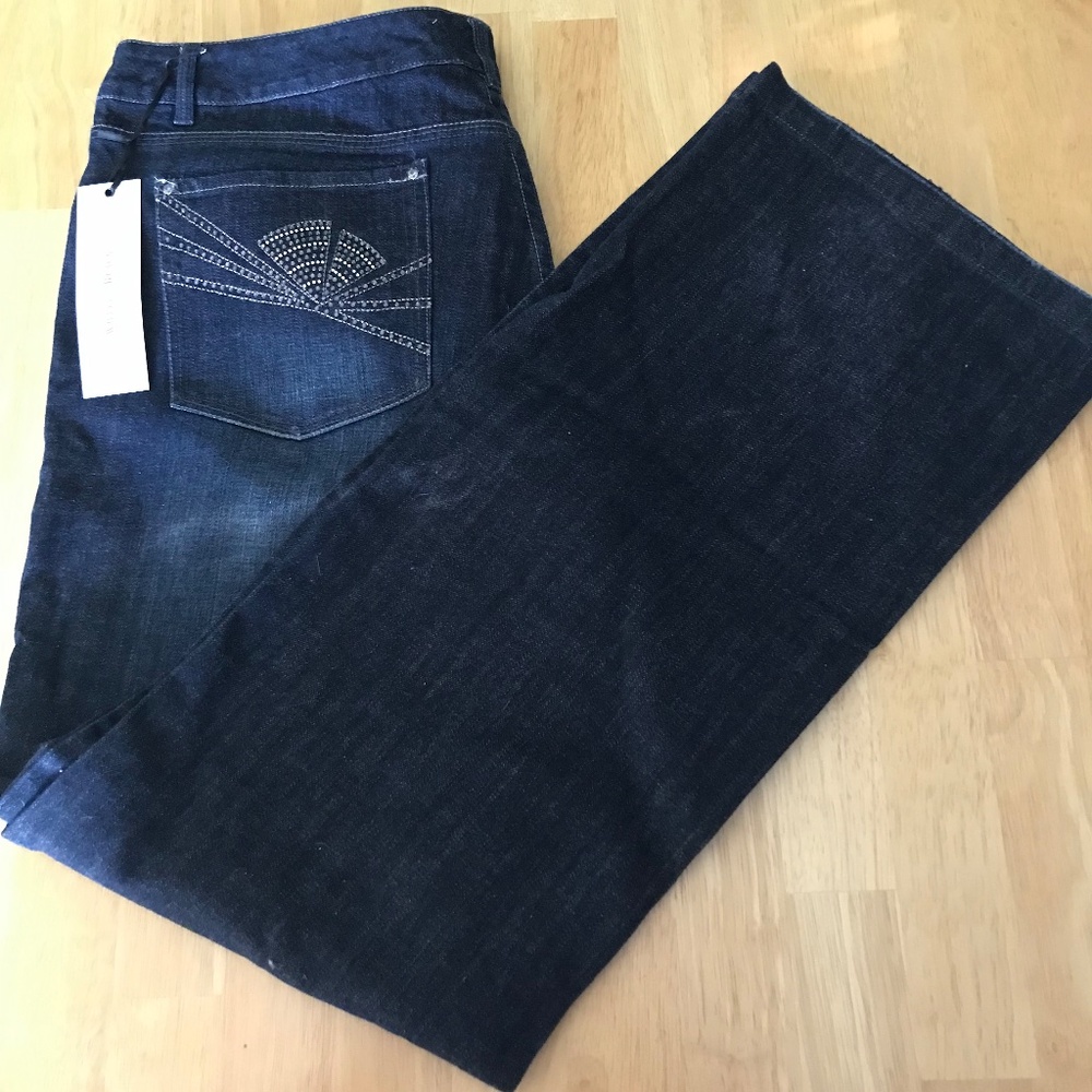 NWT WHITE HOUSE BLACK MARKET JEANS 14R